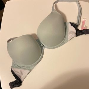 Pink Victoria’s Secret Wear Everywhere Lightly Lined Bra